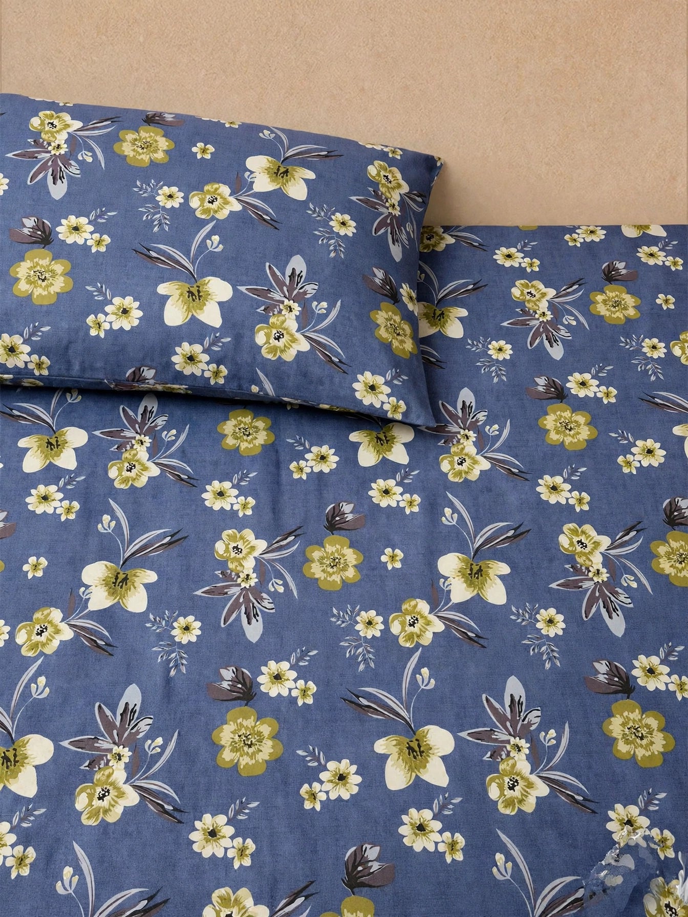 BLUE FLORAL BEDSHEET
