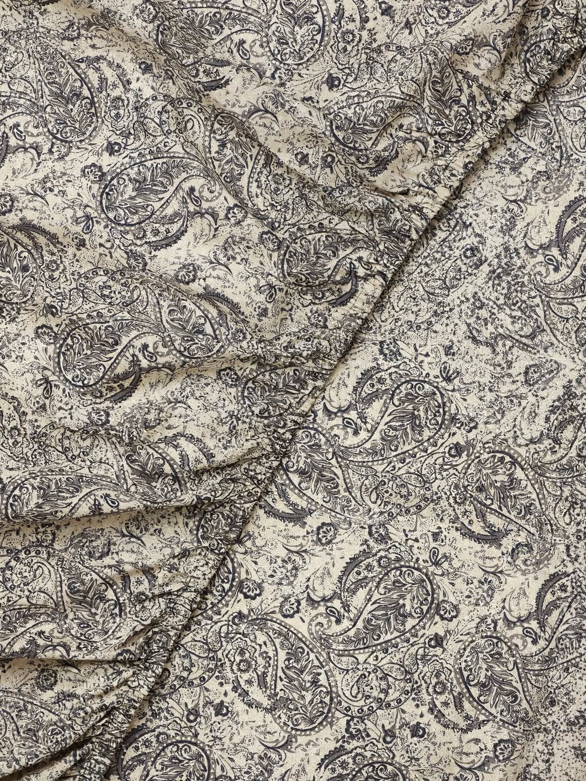 Persian Paisley Cream - Fitted