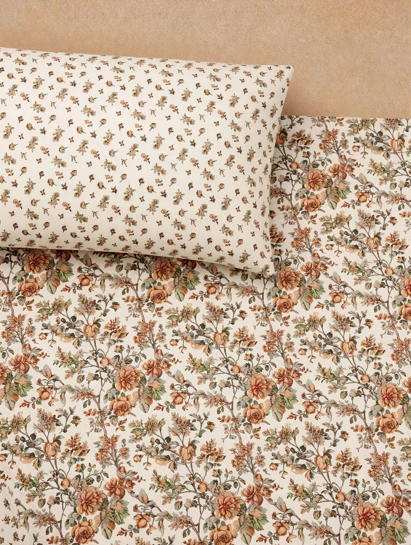Autumn Vine - Vintage Beige Floral Bedsheet